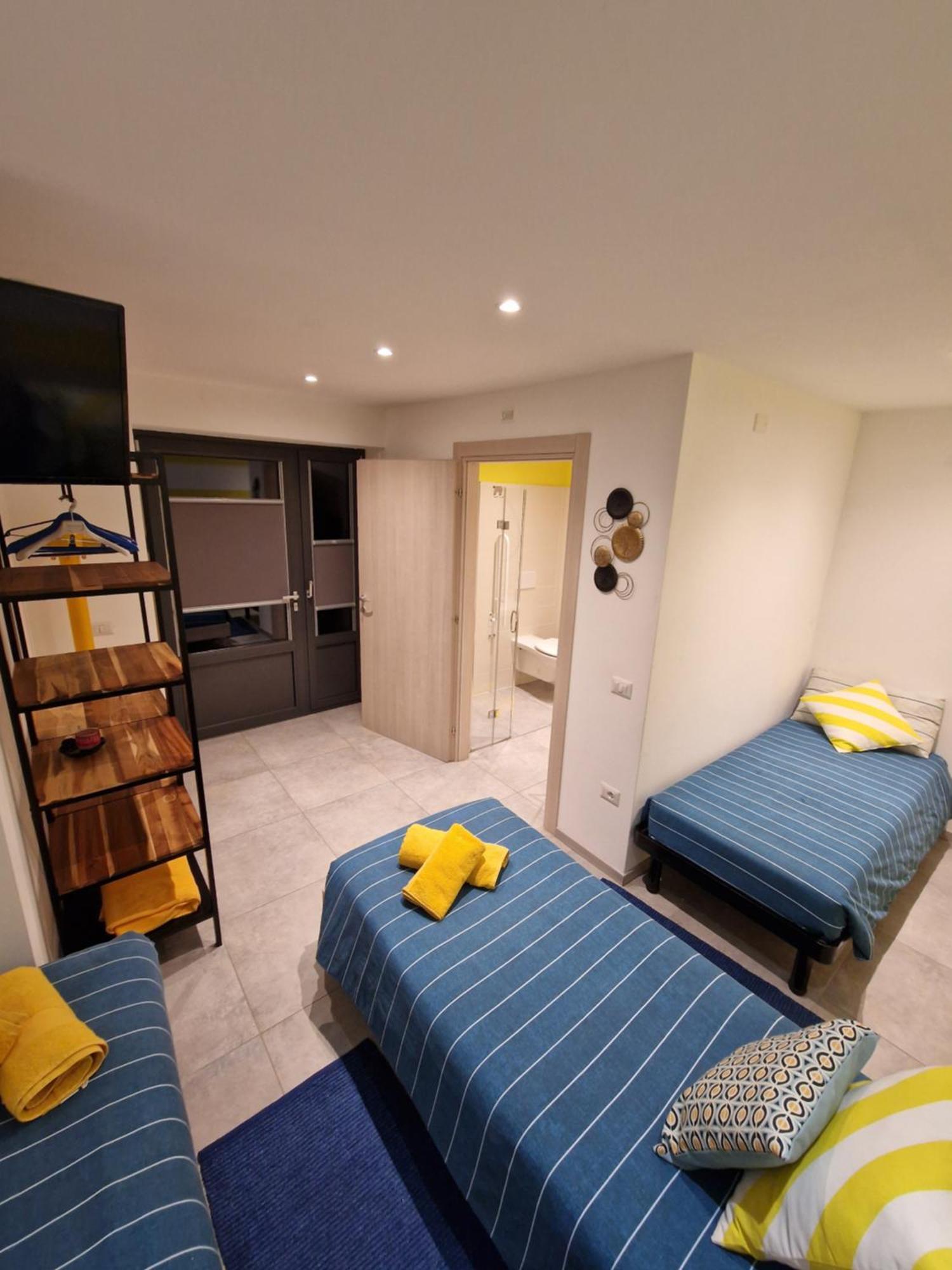 ソーリコ Casa Rosso Blu Bed & Breakfast エクステリア 写真