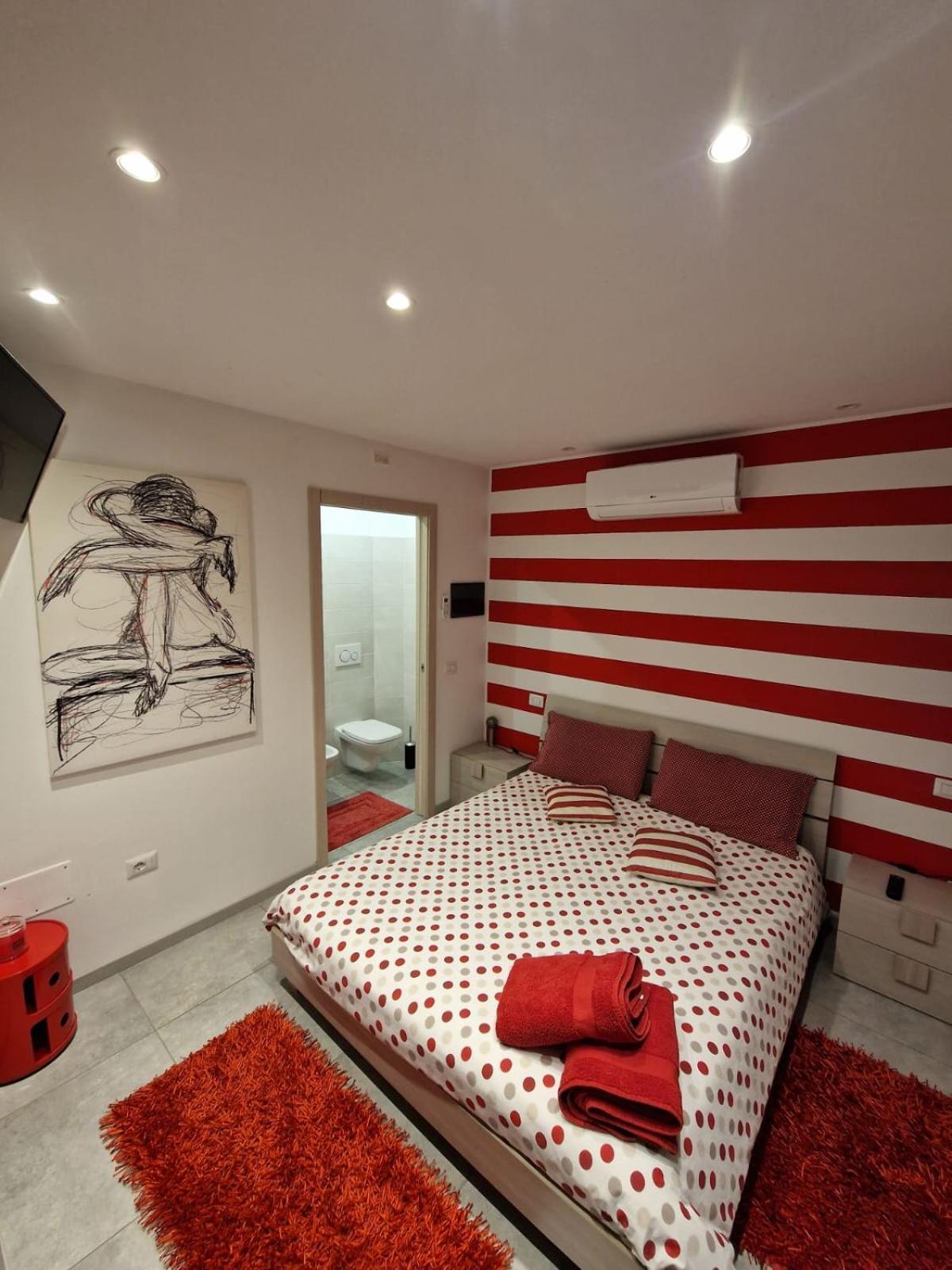 ソーリコ Casa Rosso Blu Bed & Breakfast エクステリア 写真