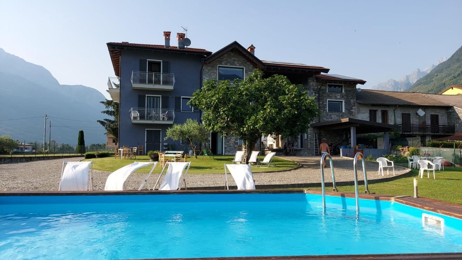 ソーリコ Casa Rosso Blu Bed & Breakfast エクステリア 写真